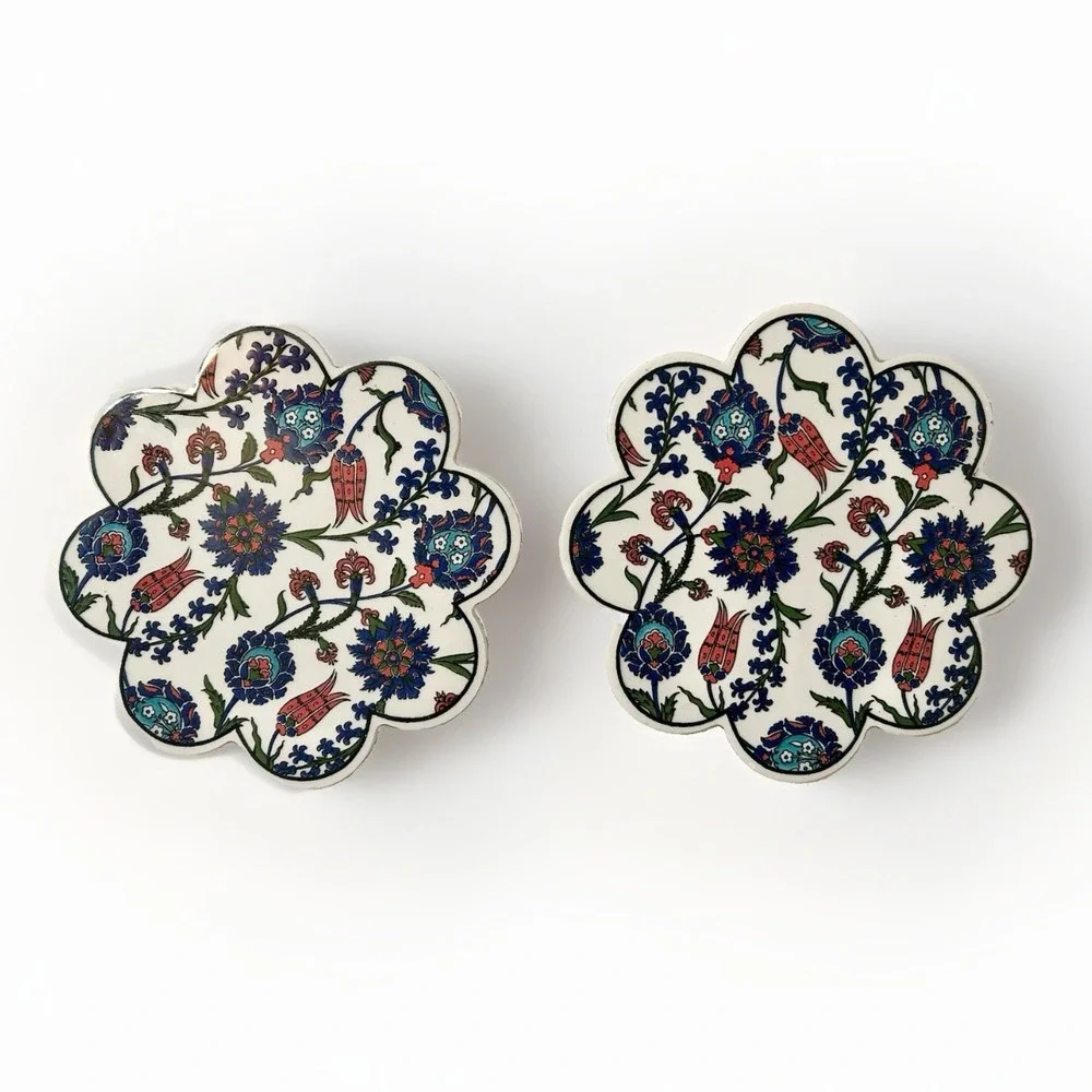 2 Turkish Ceramic Kitchen Hot Plate Trivet Purple Red Flower Shape 7.25